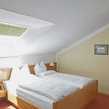 Gaestehaus Bauer Am Golfplatz Vendégház 4*