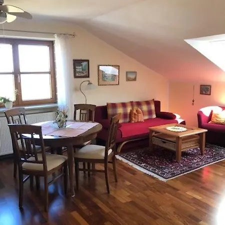 Guest house Gaestehaus Bauer Am Golfplatz