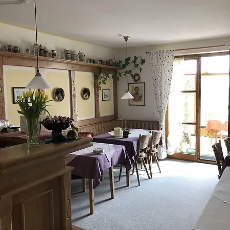 招待所 Gaestehaus Bauer Am Golfplatz 4*