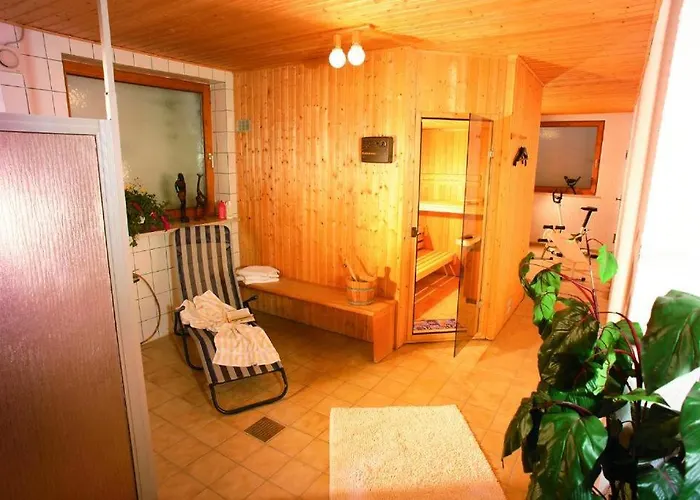 Gaestehaus Bauer Am Golfplatz بيت ضيافة