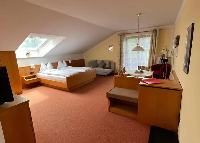 招待所 Gaestehaus Bauer Am Golfplatz 4*