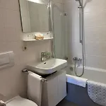 Gaestehaus Bauer Am Golfplatz Maison d'hôtes 4*