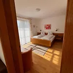Gaestehaus Bauer Am Golfplatz Maison d'hôtes