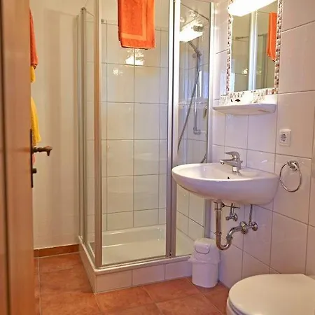 בית הארחה Gaestehaus Bauer Am Golfplatz