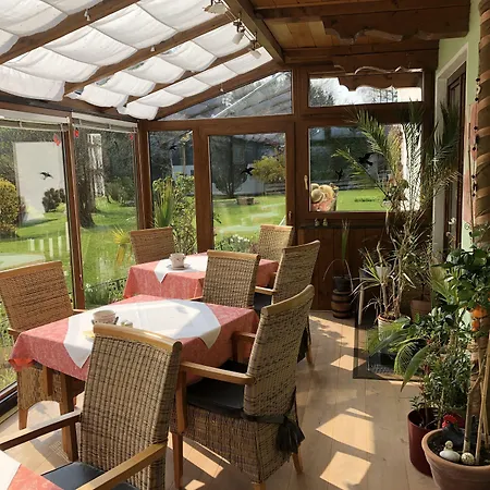 Gaestehaus Bauer Am Golfplatz בית הארחה 4*