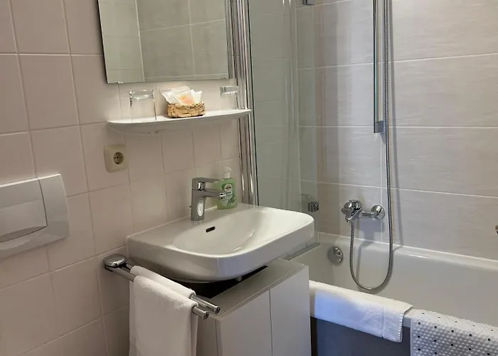 Gaestehaus Bauer Am Golfplatz Maison d'hôtes 4*
